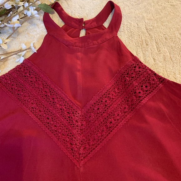 High neck Halter style dress - Picture 3 of 5